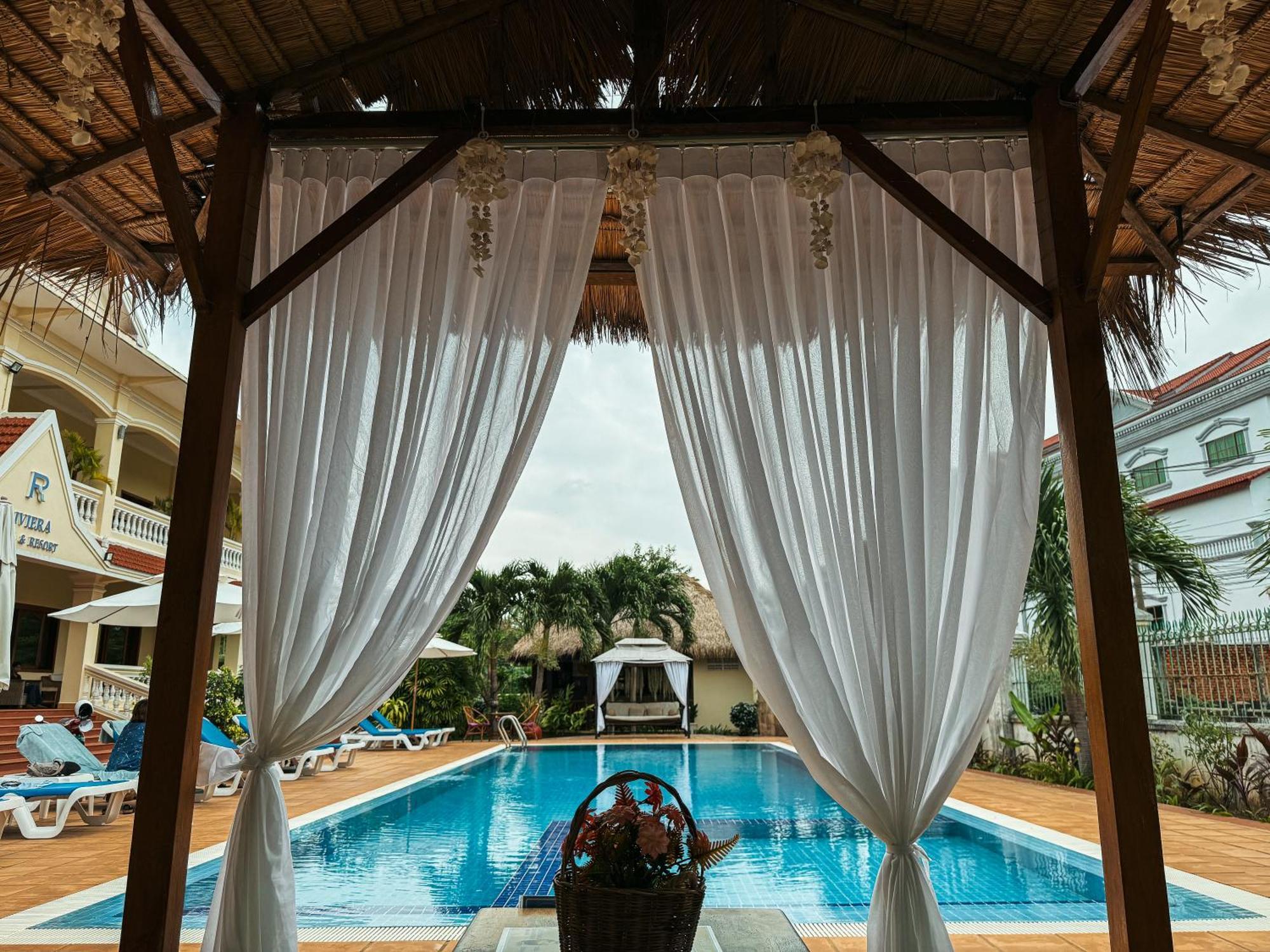 Riviera Hotel & Resort Kep Exterior photo